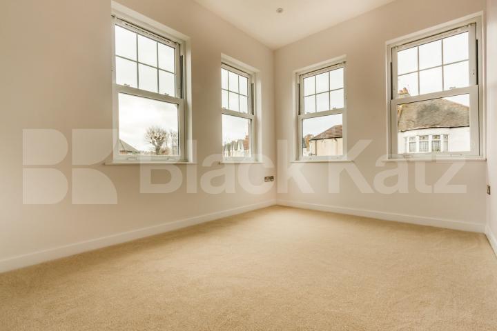 			Stunning Modern Property!, 1 Bedroom, 1 bath, 1 reception Apartment			 Wetherill Road, Muswell Hill